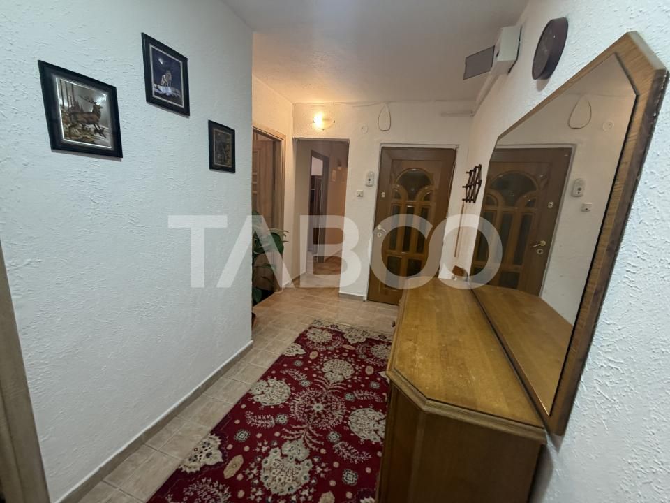 Apartament decomandat 80 mpu 3 camere 2 bai etaj 2 zona 1 Decembrie – fotografia 7 din 11