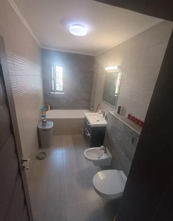 Apartament 3 camere zona Sub Cetate – fotografia 6 din 8