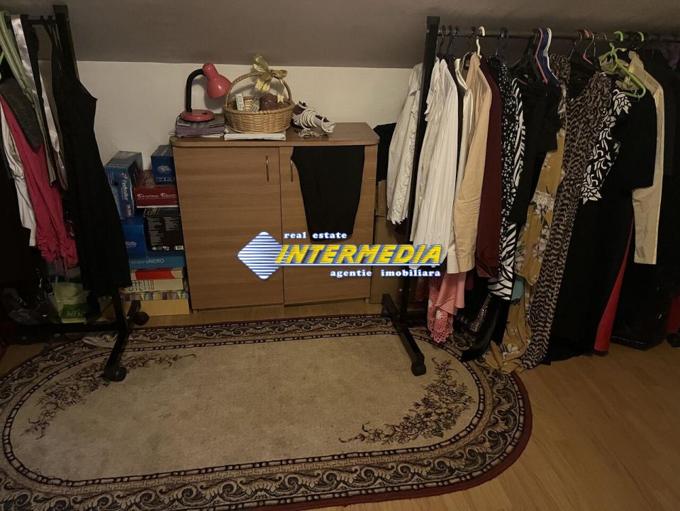 Casa de vanzar in Cetate Alba Iulia cu toate utilitatile – fotografia 2 din 15