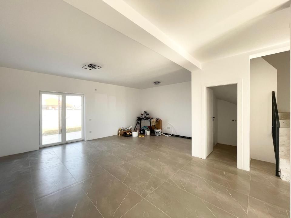 Duplex modern 4 camere  Mosnita-Urseni – fotografia 3 din 12