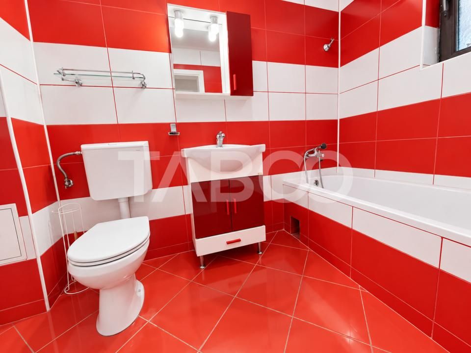 Casa individuala la prima inchiriere 4 camere terasa curte Sura Mica – fotografia 23 din 25