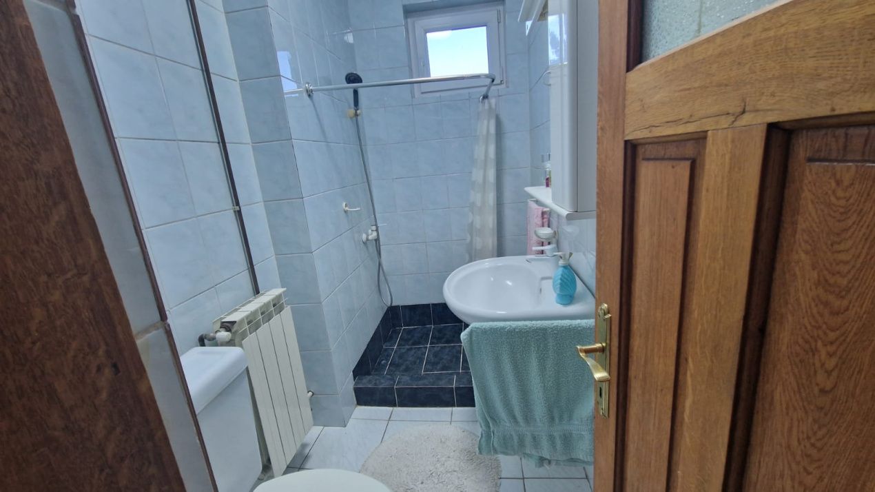 Casa cu 5 camere, 200mp, Centru – fotografia 16 din 25
