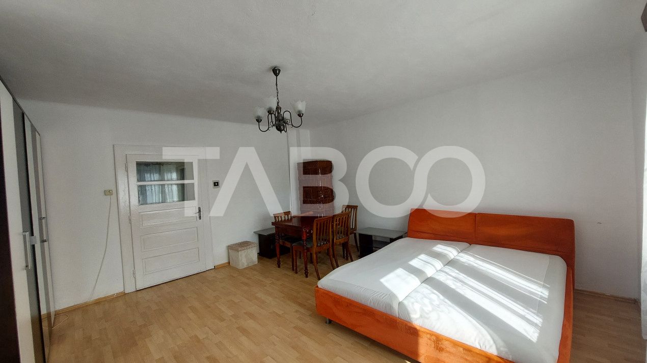 Apartament la casa de vanzare 2 camere curte 140 mp zona Turnisor – fotografia 3 din 8