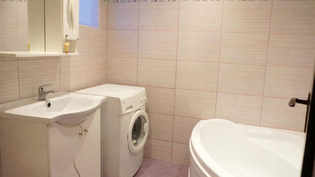 APARTAMENT 3 CAMERE AMENAJAT MODERN – fotografia 13 din 20