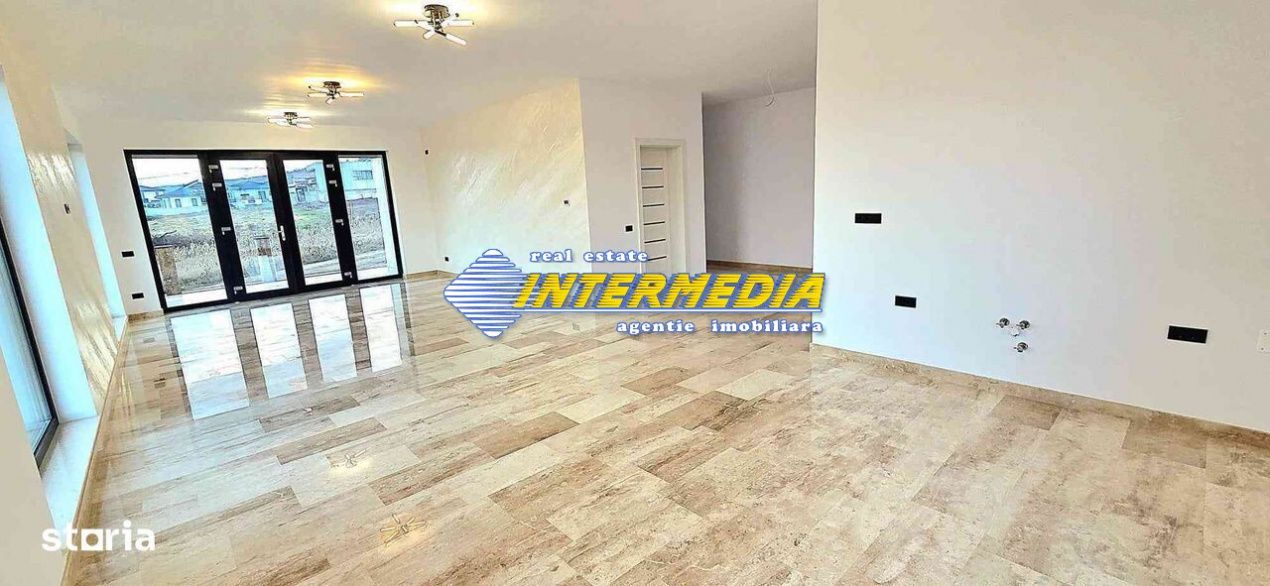CASA NOUA I 4 CAMERE I TEREN 500 MP I FINISATA I GARAJ I UTILITATI I – fotografia 4 din 11