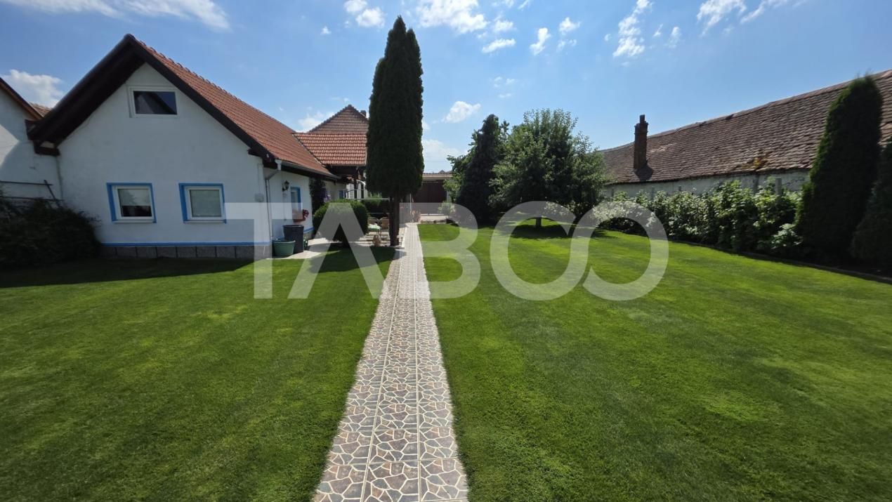 De vanzare casa saseasca de poveste in Petresti judetul Alba – fotografia 10 din 20