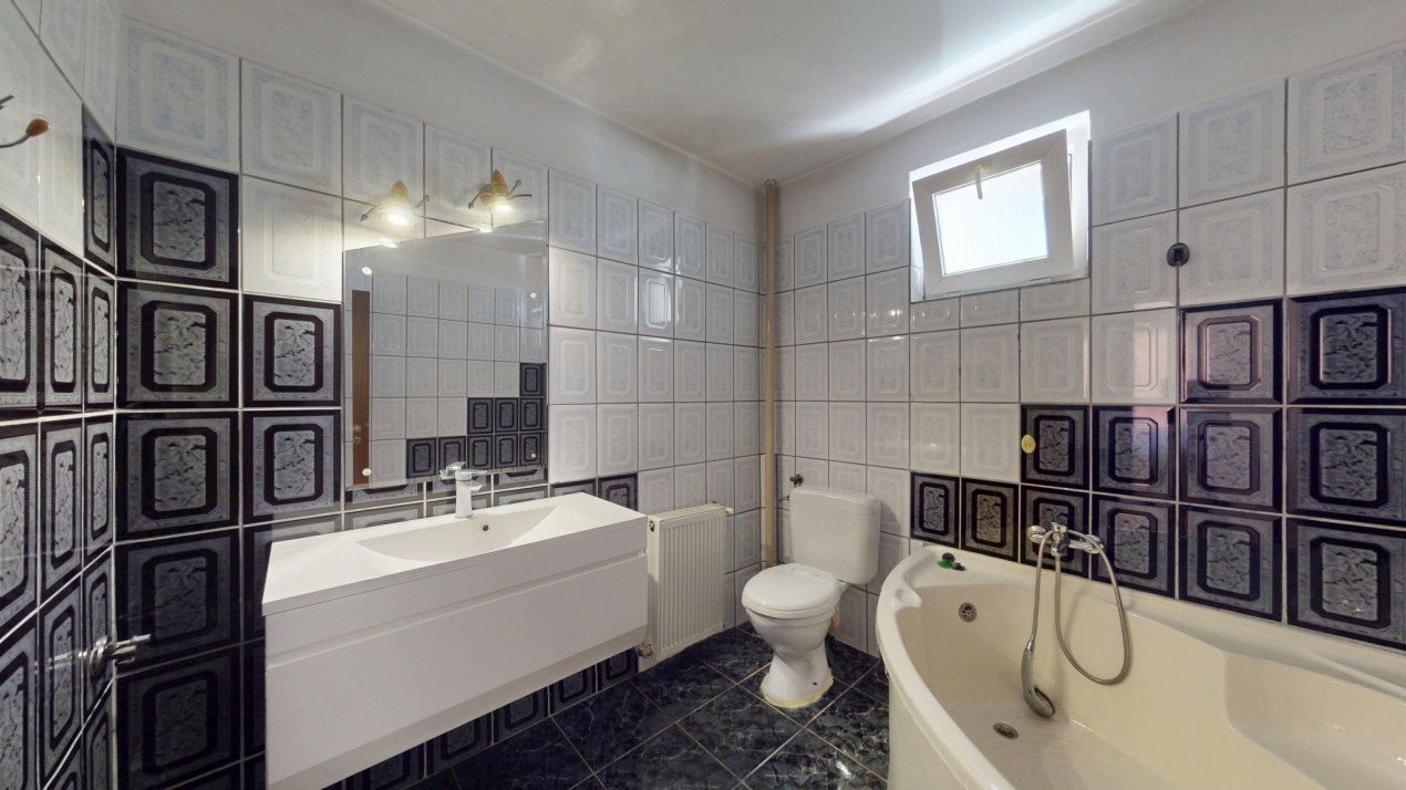 Vila cu 7 camere de inchiriat+ gradina + piscina  Prelungirea  Ghencea – fotografia 21 din 33