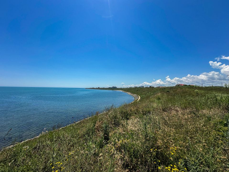 Teren in prima linie la mare, Costinesti - intravilan 1337 mp, utilități – fotografia 2 din 4