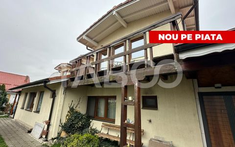 Casa cu acces auto cu 2 apartamente separate garaj  Piata Cluj Sibiu