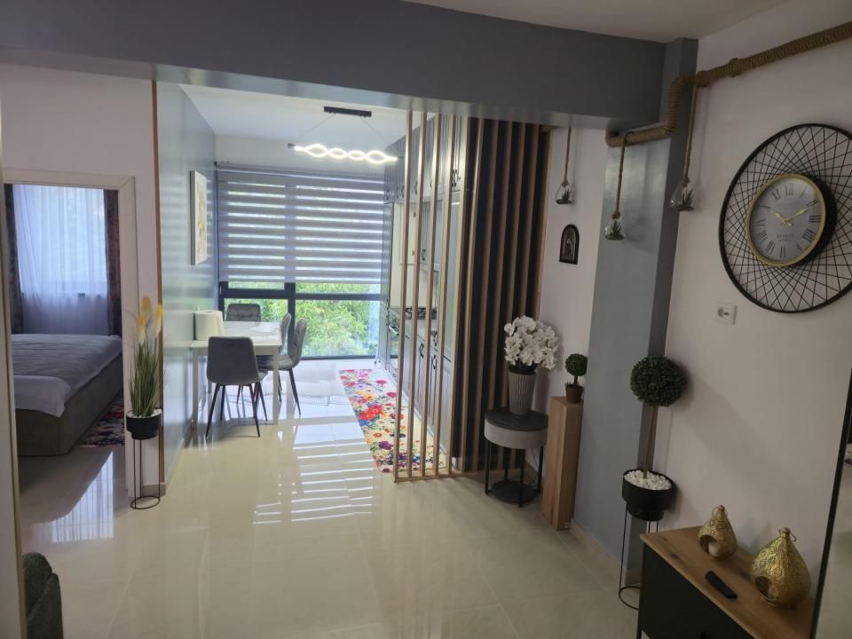 Apartament cu 2 camere de închiriat etaj 2 zona Ostroveni Rm Vâlcea – fotografia 7 din 9