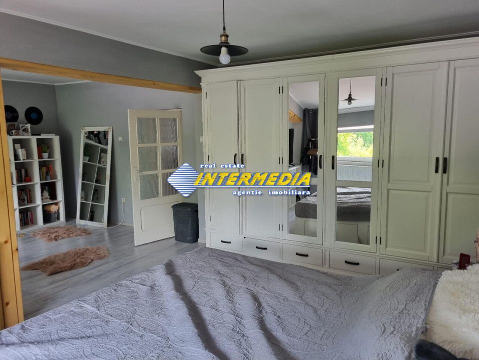 Casa P+E de vanzare recent renovata in Centru cu 680 mp teren – fotografia 27 din 35