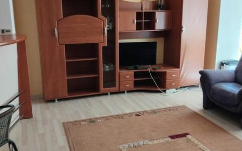 Apartament cu 3 camere, 80 mp utili și 2 balcoane – Plopilor