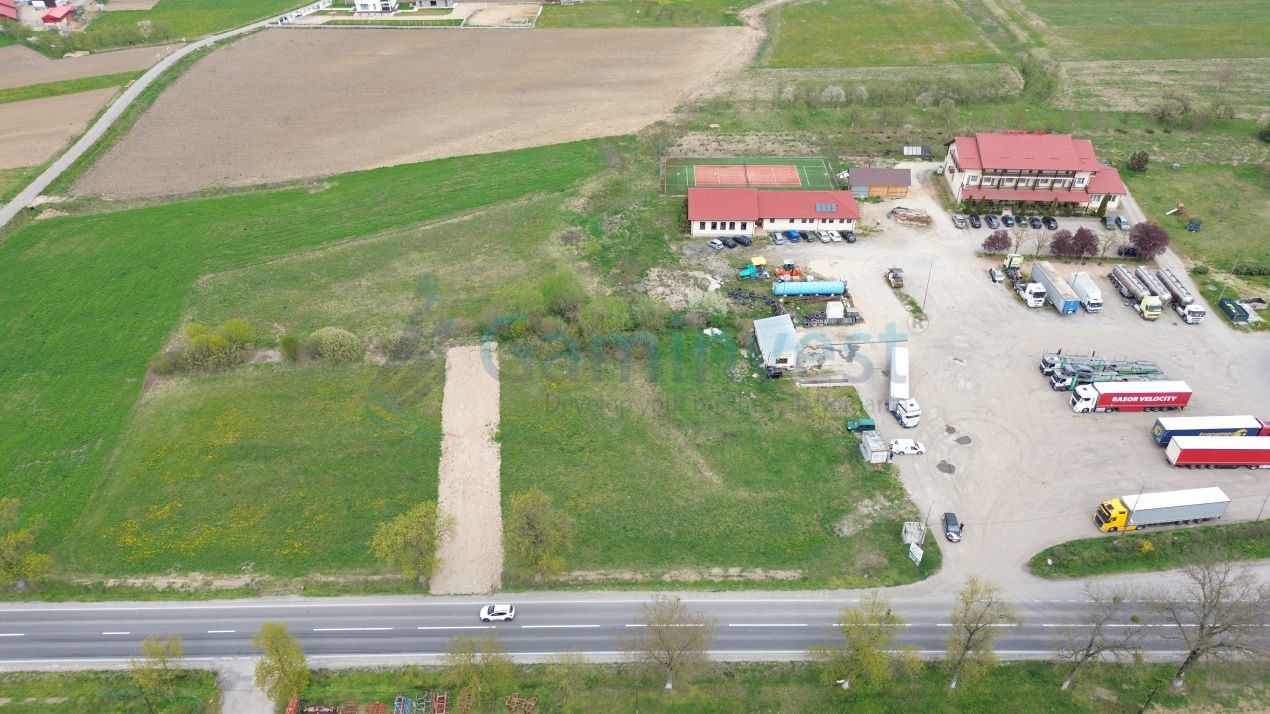 Teren intravilan 4033mp cu deschidere la E60 de vanzare in Grosi, Bihor – fotografia 1 din 4