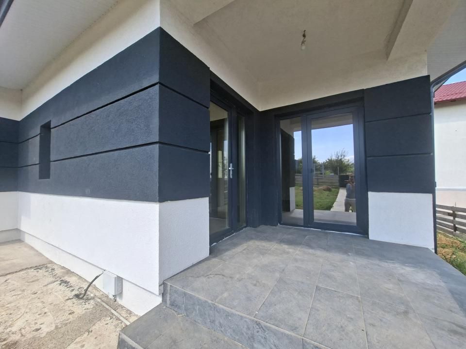 Casa plan parter DIRECT DEZVOLTATOR Miroslava Horpaz, 3 camere, comision 0 – fotografia 4 din 13