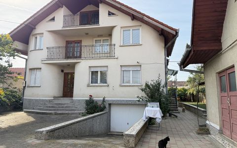 CASA Vintu D+P+E+M cu 4100 mp .Teren Intravilan si Extravilan Utilitati