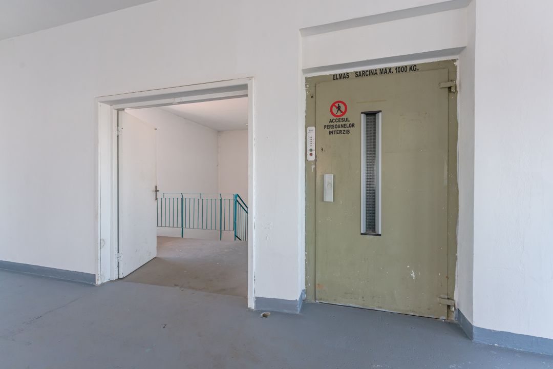 Hală 664 mp cu showroom, lift marfă și 15 parcări Brașov – fotografia 9 din 22