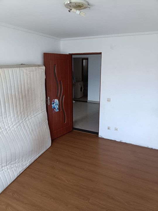 Apartament 3 camere  - 2009 - Fundeni – fotografia 8 din 11