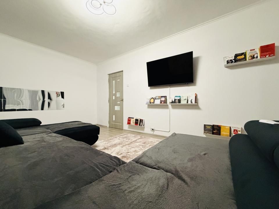 Apartament 3 camere , 56 mp utili , decomandat - Lipovei – fotografia 1 din 10