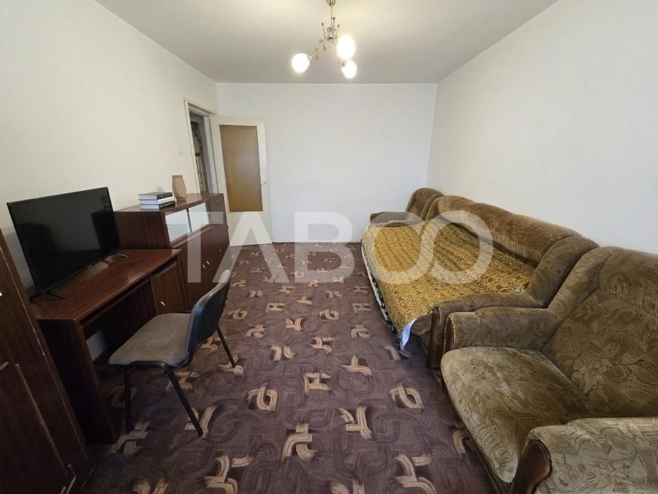 Apartament decomandat 2 camere etaj3 balcon pivnita Vasile Aaron Sibiu – fotografia 2 din 10