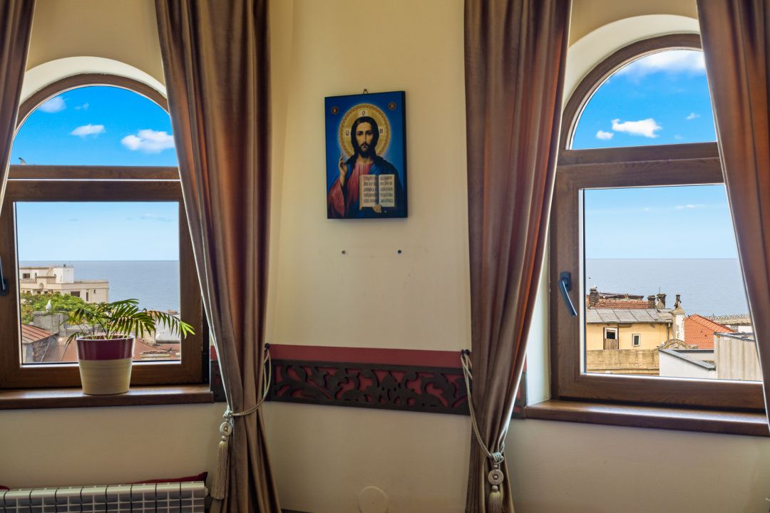 Apartament cu 4 camere în centrul istoric  CONSTANTEI cu vedere la MARE – fotografia 19 din 35