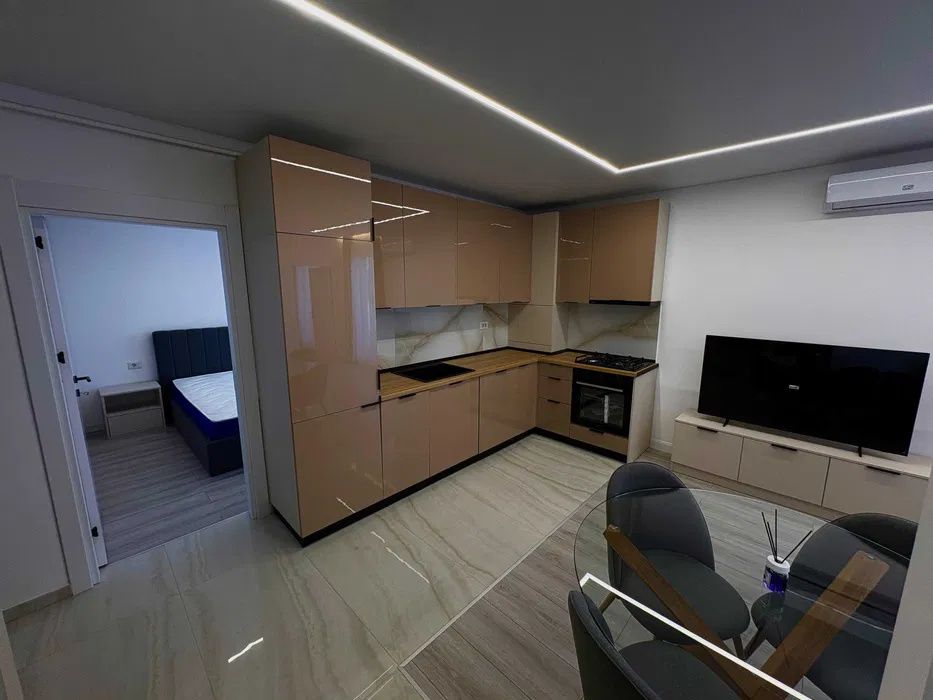 3 Camere de inchiriat | Aparatorii Patriei | Metrou | Terasa |Centrala – fotografia 1 din 8