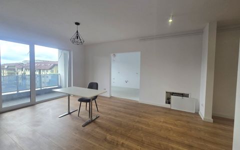 Apartament de închiriat, ideal pentru birou / spațiu comercial | Eroilor