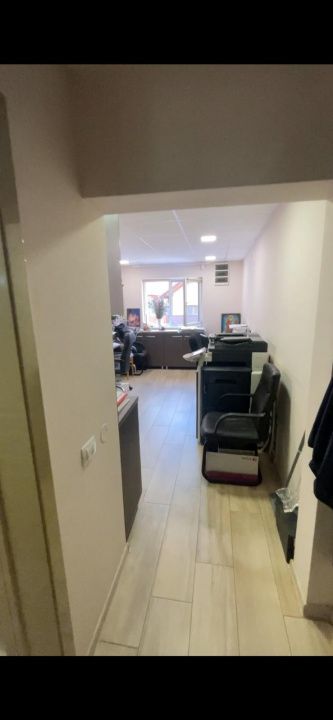 SPATIU COMERCIAL I CETATE I 33 MP I ideal birou sau cabinete I finisat complet I – fotografia 5 din 6