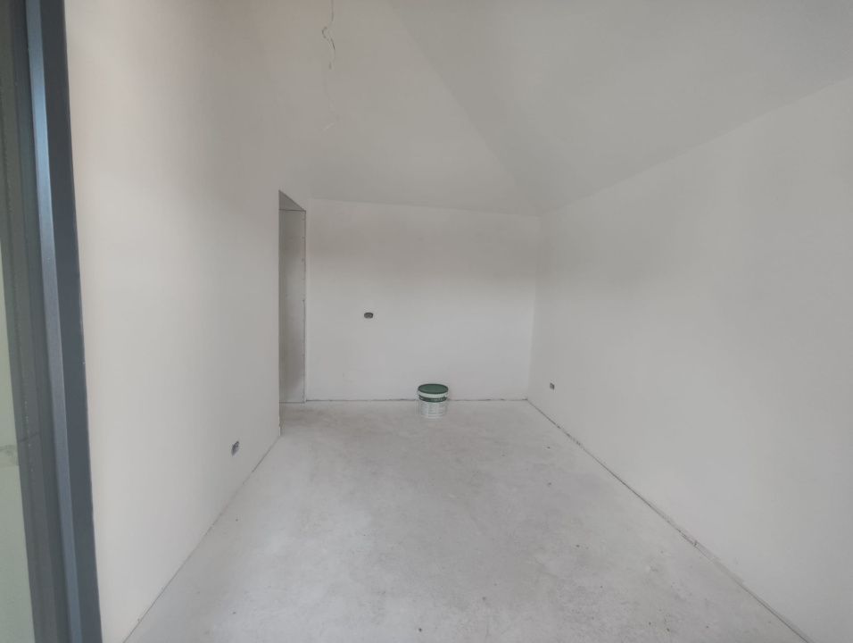 Casa 4 camere, teren 350 mp, localitatea Podari, zona Profi Loco – fotografia 10 din 20