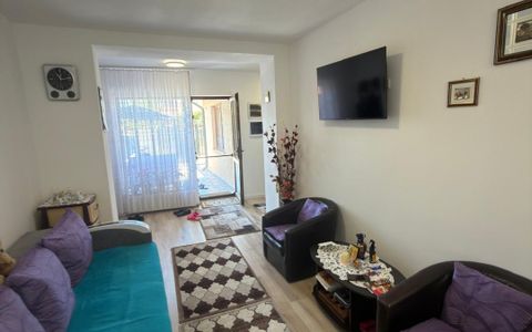 Casă de vânzare în Medeea-CET, Constanța – 3 camere, 2 băi, teren 154 mp