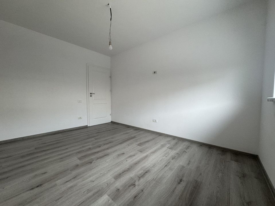 Duplex 3 camere, 90mp utili, 350mp teren, situat in Mosnita Veche – fotografia 10 din 16