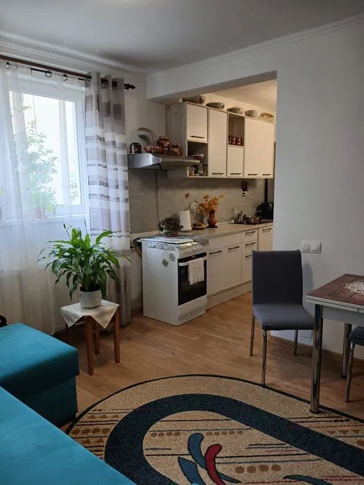 Apartament 2 camere, 42 mp, balcon, garaj zona Terra – fotografia 2 din 7
