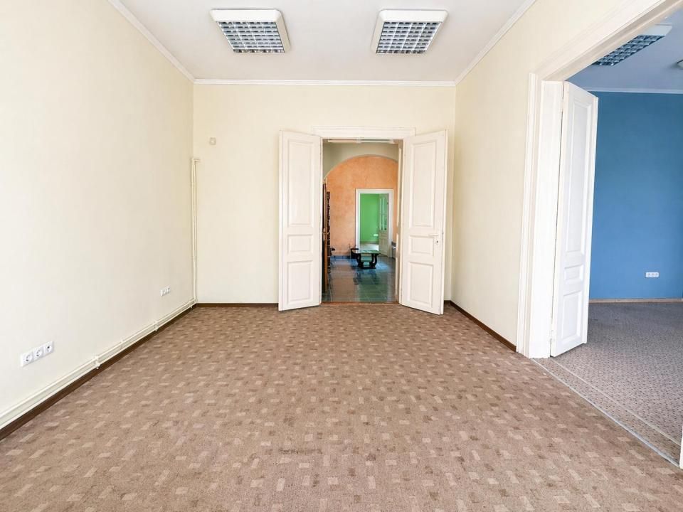 Apartament de vanzare in Oradea, 115 mp,ultracentral , 5 minute de Piata Unirii – fotografia 7 din 12