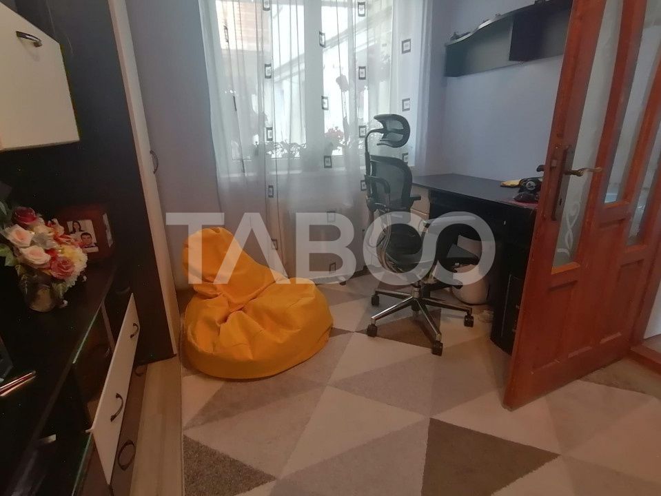 Apartament de vanzare la casa 3 camere terasa pivnita Orasul de Jos – fotografia 4 din 5
