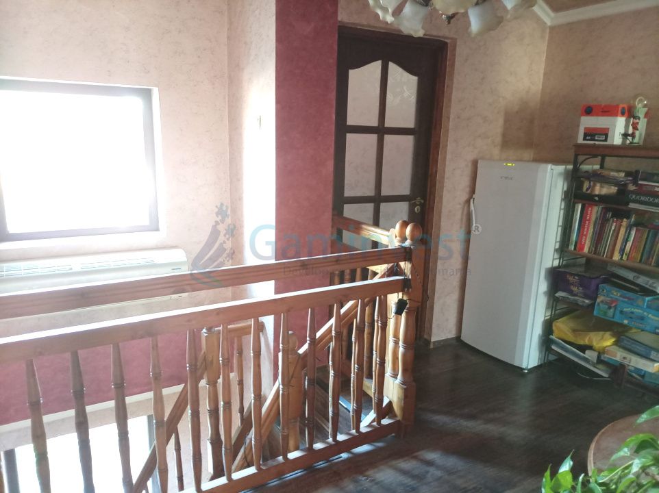 Casa de vanzare in Oradea, zona Episcopia, 150 mp utili – fotografia 9 din 13