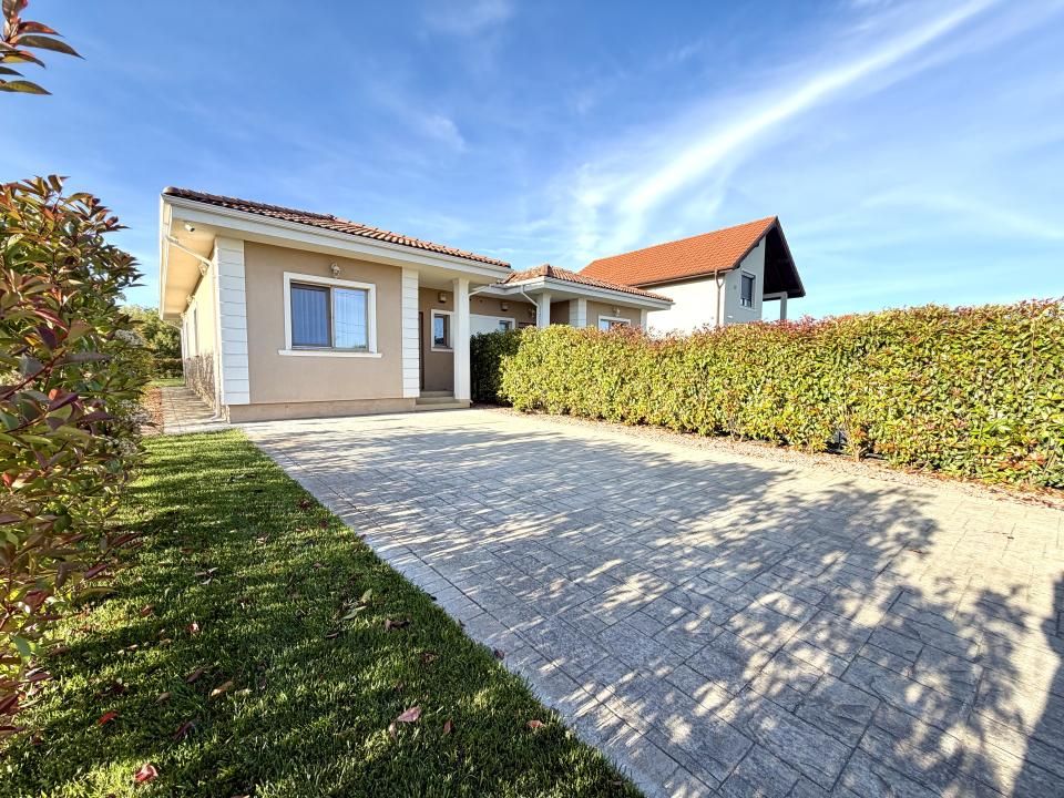 Duplex premium, 3 camere, 86.4 mp utili, 418 mp teren - Ghiroda – fotografia 1 din 10