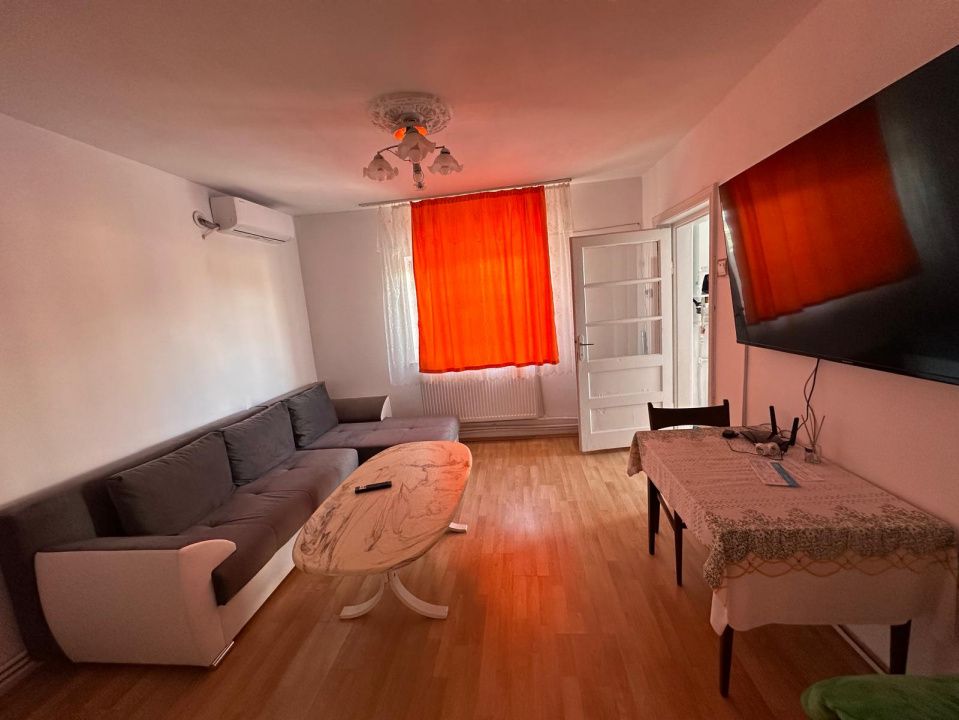 Casă 4 Camere de vânzare în zona  KM 5 - Constanța | Teren 520 mp – fotografia 2 din 22