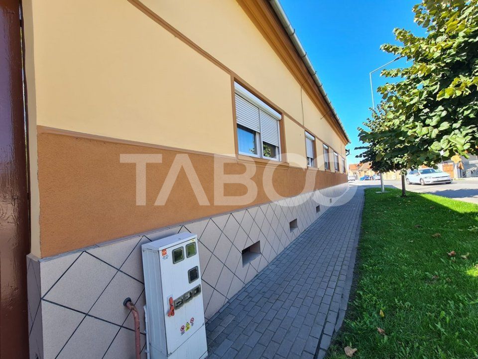 Casa cu spatiu comercial de vanzare in Sebes zona centrala – fotografia 10 din 20