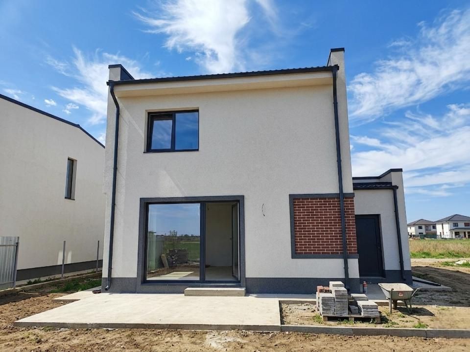 Single Tunari – Otopeni | 23 august | 4 camere  | 147 mpu  | 300 teren – fotografia 3 din 11