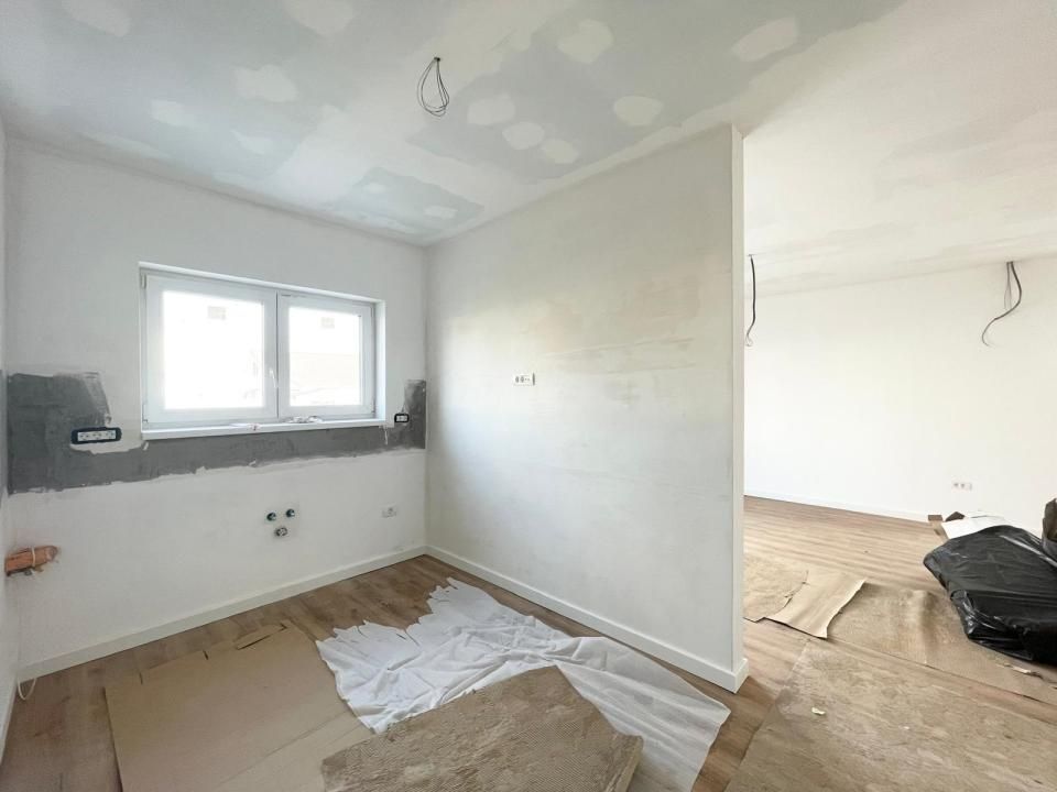 Duplex cu 5 camere separat prin camera tehnica - Mosnita Noua – fotografia 4 din 14