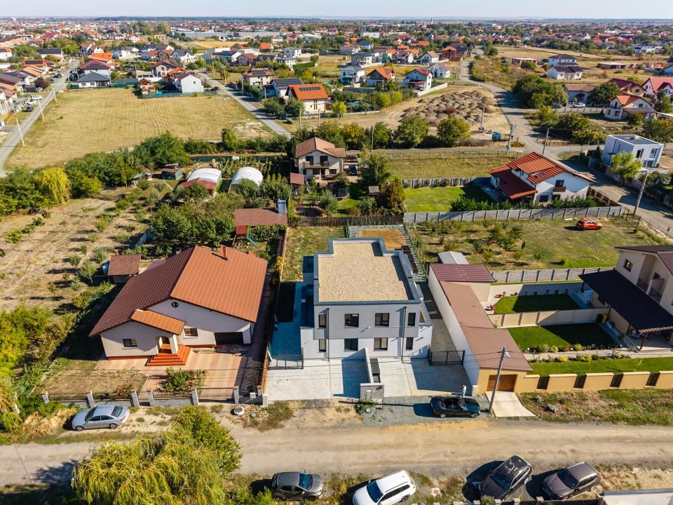 Duplex P+E în Moșnița Nouă, 3 dormitoare, 3 bai, teren 403 mp. Comision 0% – fotografia 1 din 56
