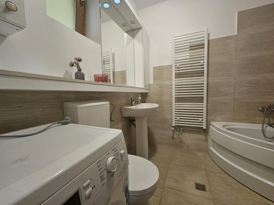 Casa familiei tale lângă Bulevardul Castanilor – fotografia 9 din 17
