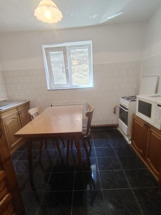 Etaj+Mansardă de vanzare | Targoviste Zona Inspectoratului Scolar|90 mp+Mansardă – fotografia 5 din 6