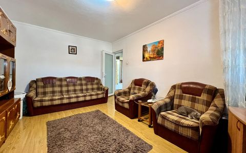 Apartament luminos 3 camere, 2 băi, parcare
