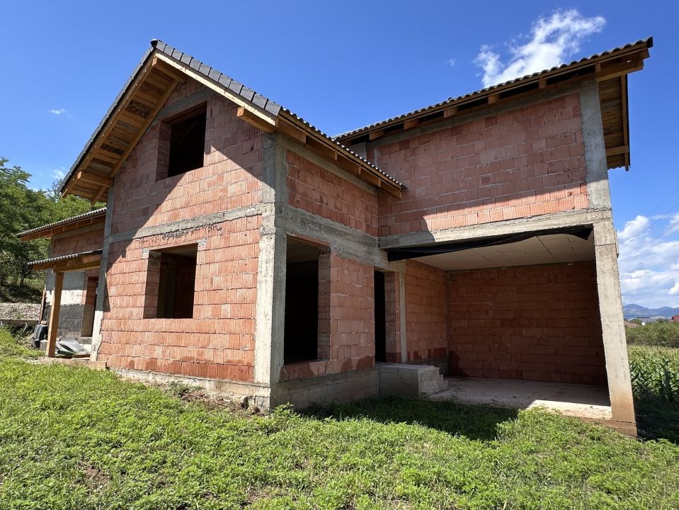 Casa noua la Rosu cu 4 camere teren aferent 386 mp cu toate utilitatile – fotografia 1 din 11