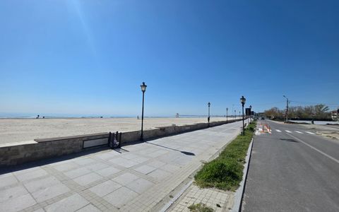Teren de vanzare in Mamaia Nord la 400m de plaja - Deschidere de 28,4ML