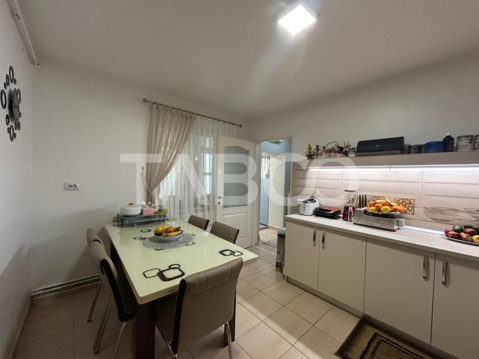 Casa 5 camere  individuala cu piscina incalzita acces auto Turnisor – fotografia 22 din 32
