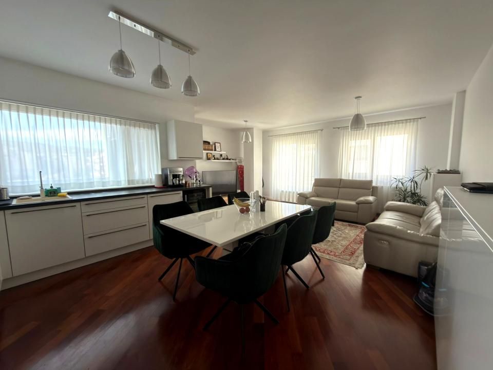 Apartament de 4 camere, parcare subterană inclusă – fotografia 5 din 8
