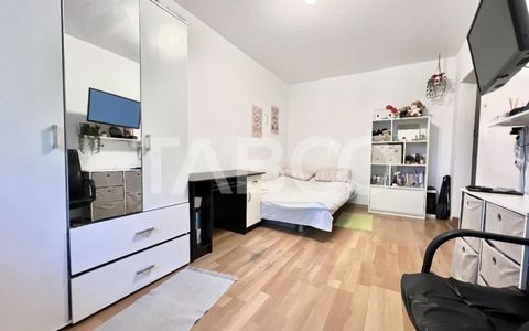 Garsoniera de vanzare in Marasti cu balcon etaj intermediar zona Expo