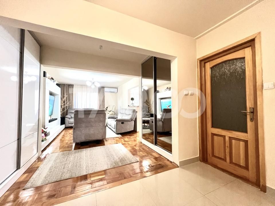 Apartament cu 3 camere in Marasti 100 mp 2 bai bloc izolat zona Farmec – fotografia 8 din 11