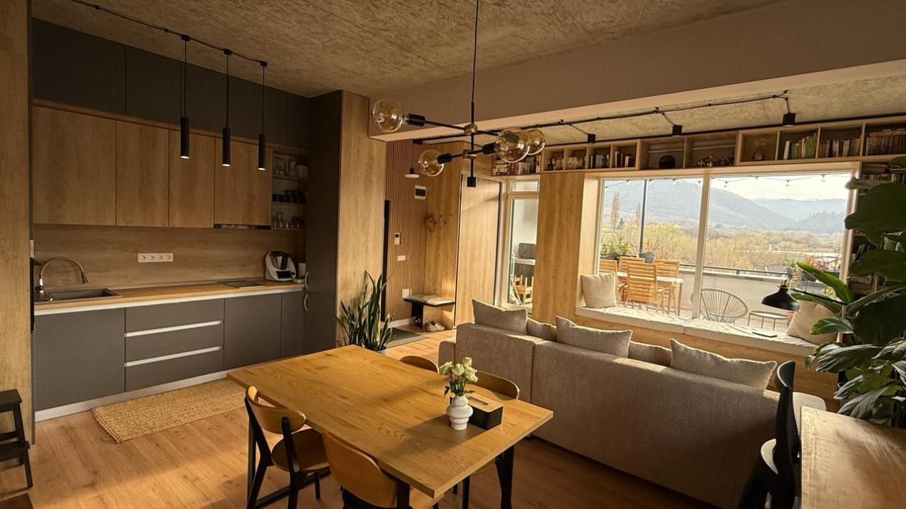 Penthouse cu terasă panoramică și vedere spre Cetatea Cisnădioara – Cisnădie – fotografia 2 din 20